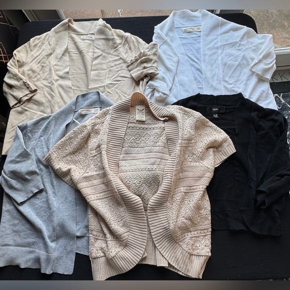 Sweaters - Women’s Lot of 5 Short Sleeve Cropped Cardigans